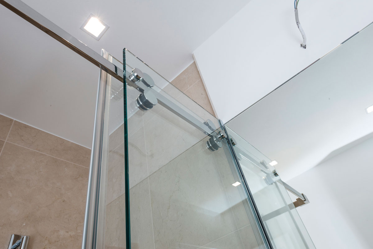 Glas-im-Badezimmer